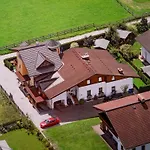 Ingrid Ii Apartamento